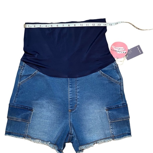 Indigo Rising Maternity Over Belly Blue Denim Jean Shorts Women’s Size: Large - Picture 4 of 5